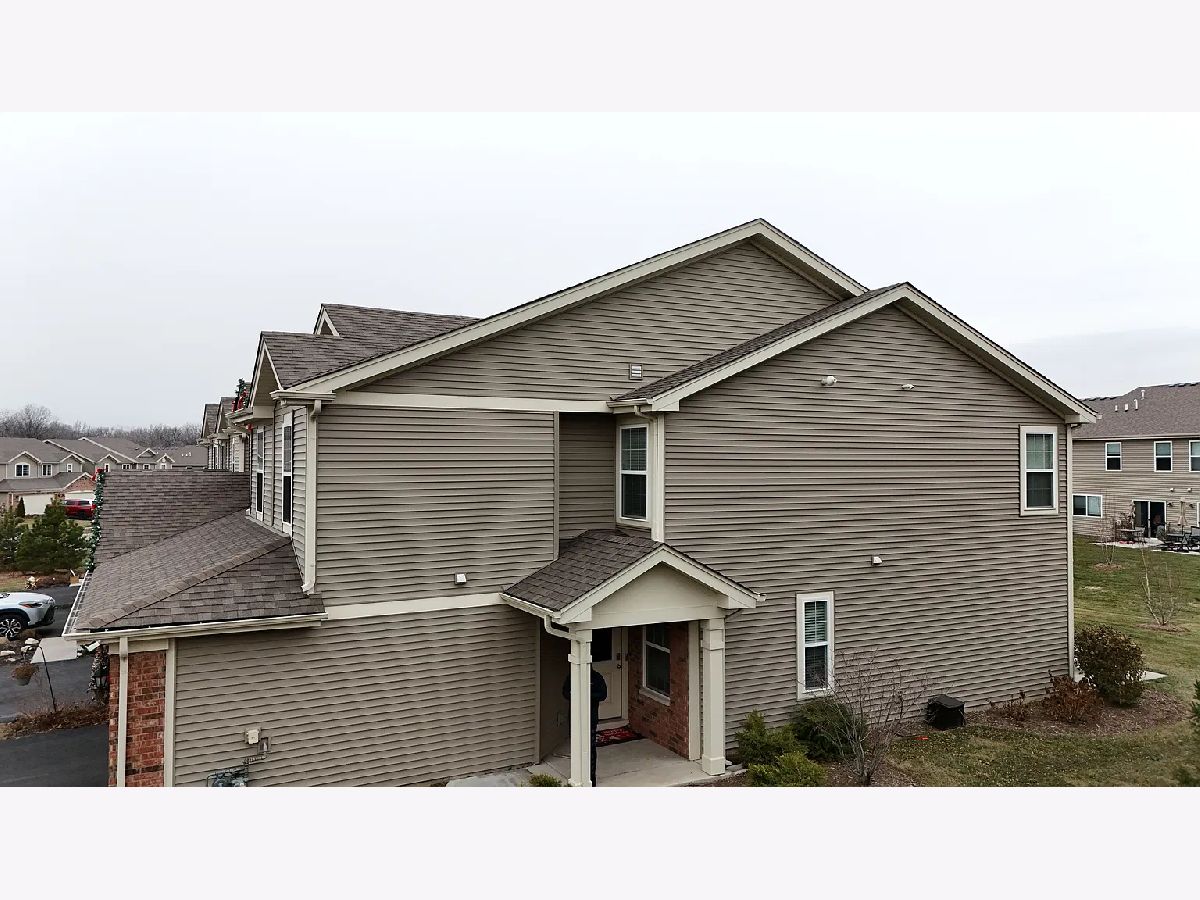  For Sale Cary Illinois, 1117 Amber Drive