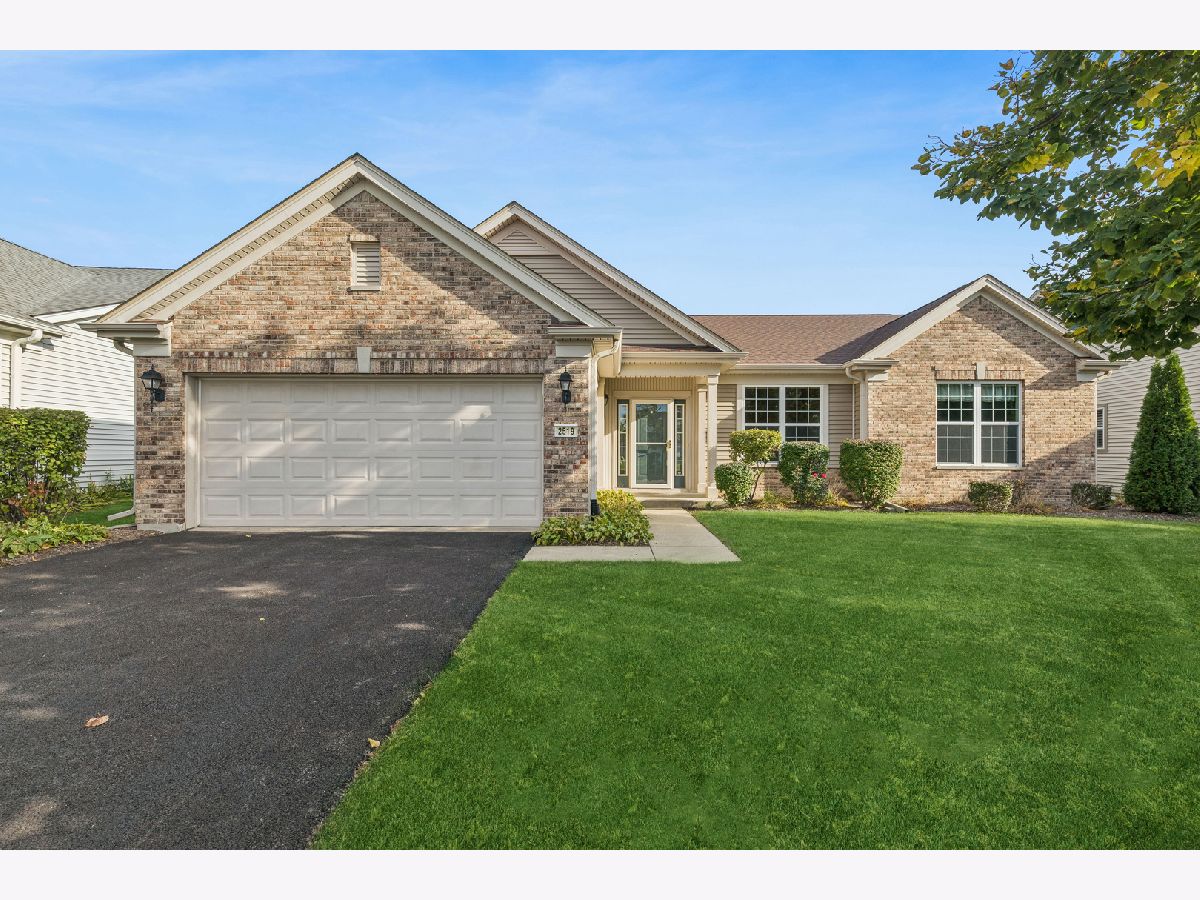Homes For Sale Edgewater By Del Webb Elgin Illinois, 2519 Edgewater Drive