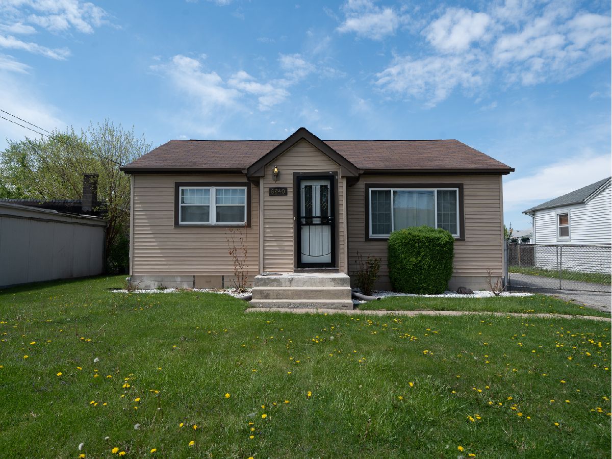  For Rent Bridgeview Illinois, 8240 Octavia