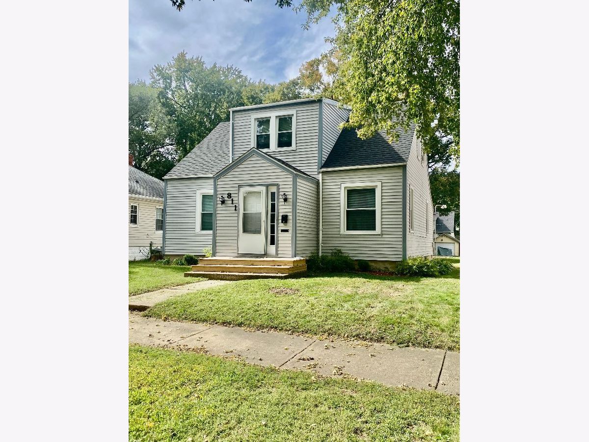  For Sale Kankakee Illinois, 811 Elm Avenue