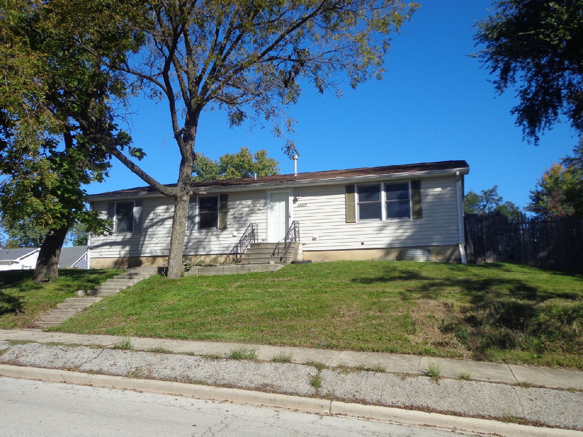  For Sale Rockdale Illinois, 1595 Belleview Avenue