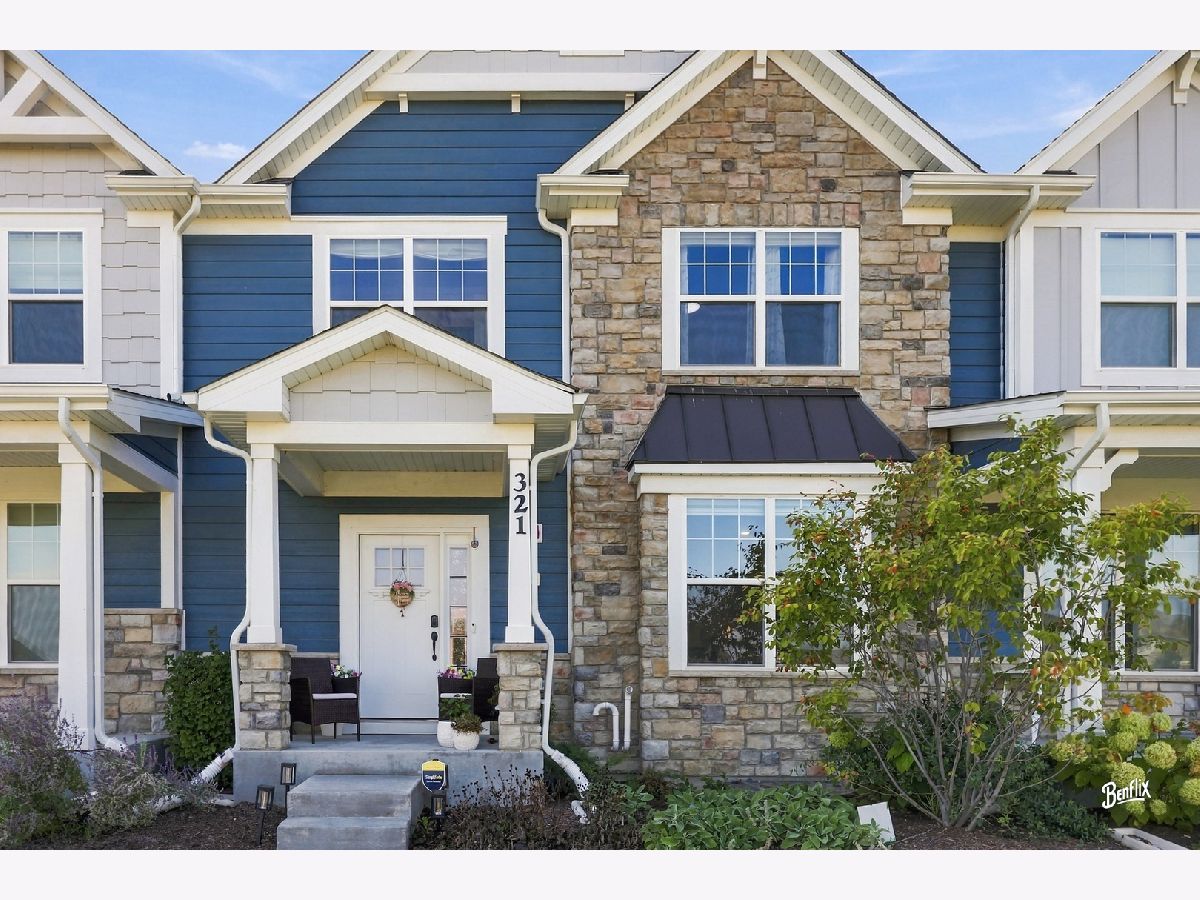 Condos & Townhomes For Sale The Villas At Link Crossing Buffalo Grove Illinois, 321 Didier Court