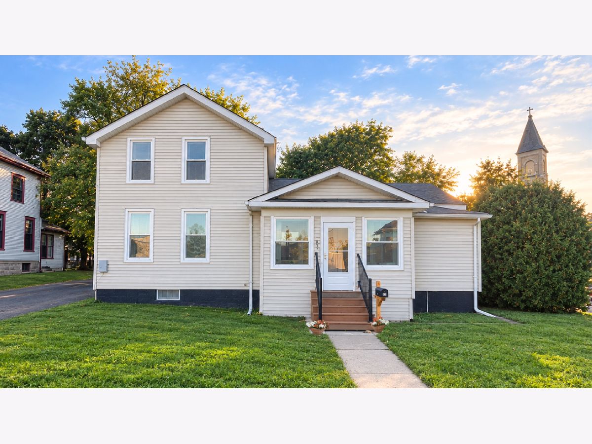  For Rent Woodstock Illinois, 217 Washington