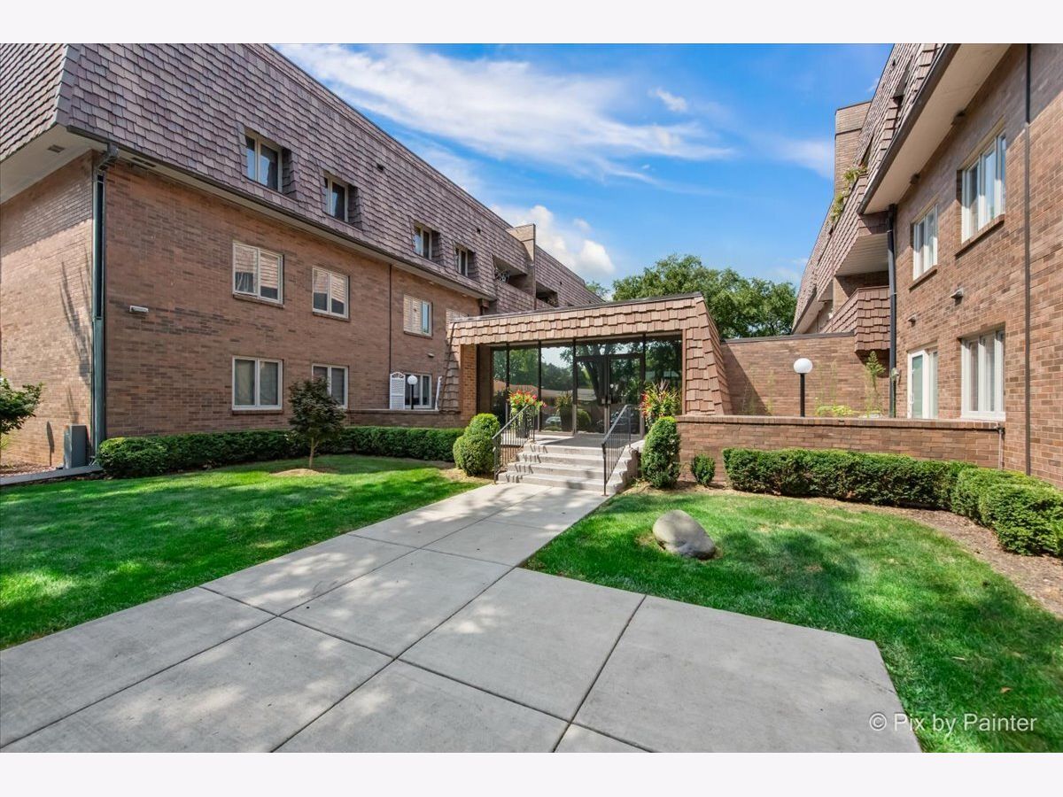  For Sale Aurora Illinois, 1730 Galena Boulevard