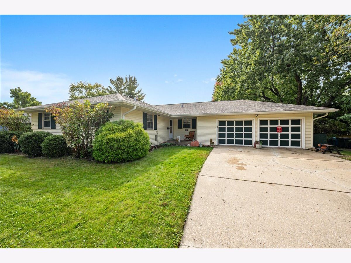  For Sale Aurora Illinois, 2260 Copley Street