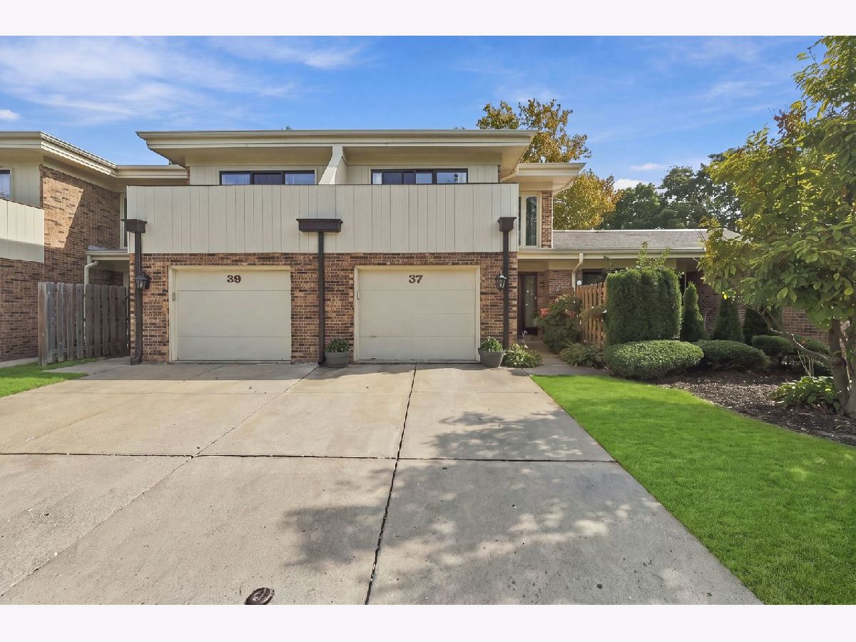  For Sale Palos Heights Illinois, 37 Sorrento Drive