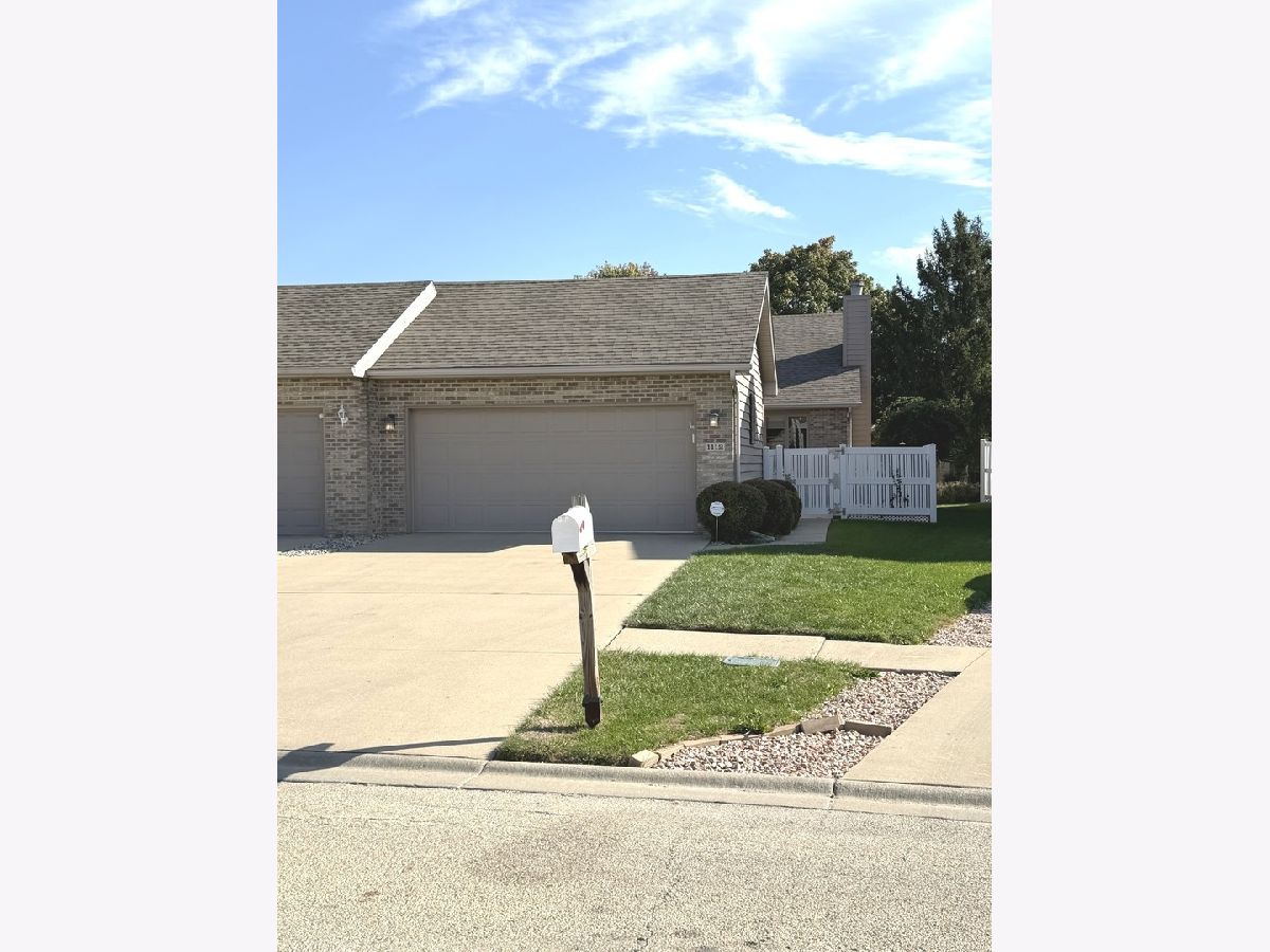  For Sale Bourbonnais Illinois, 1112 Meadows Walk Drive