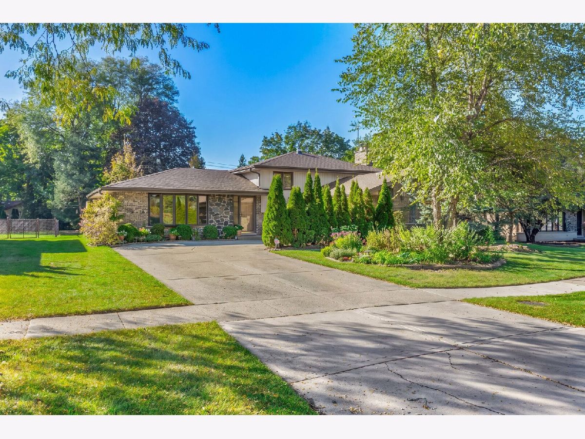 Homes For Sale Farmingdale Terrace Willowbrook Illinois, 349 79th Street