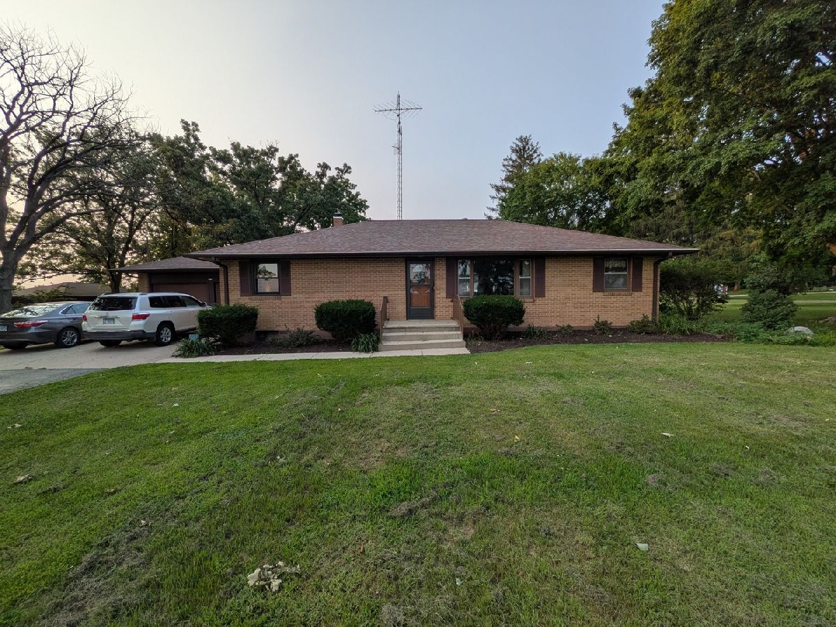  For Sale Dixon Illinois, 206 Palmyra Road