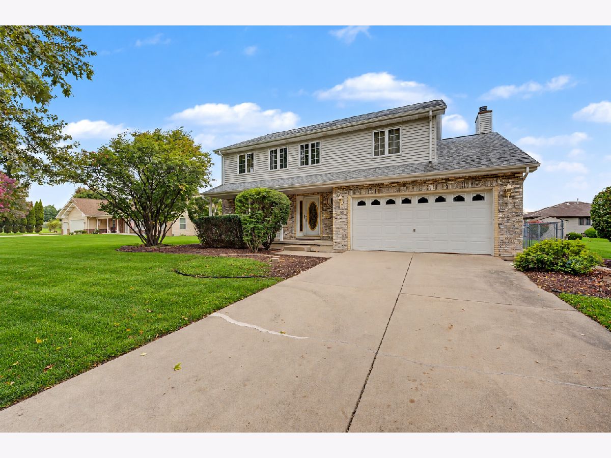  For Sale Romeoville Illinois, 611 Flambeau Court