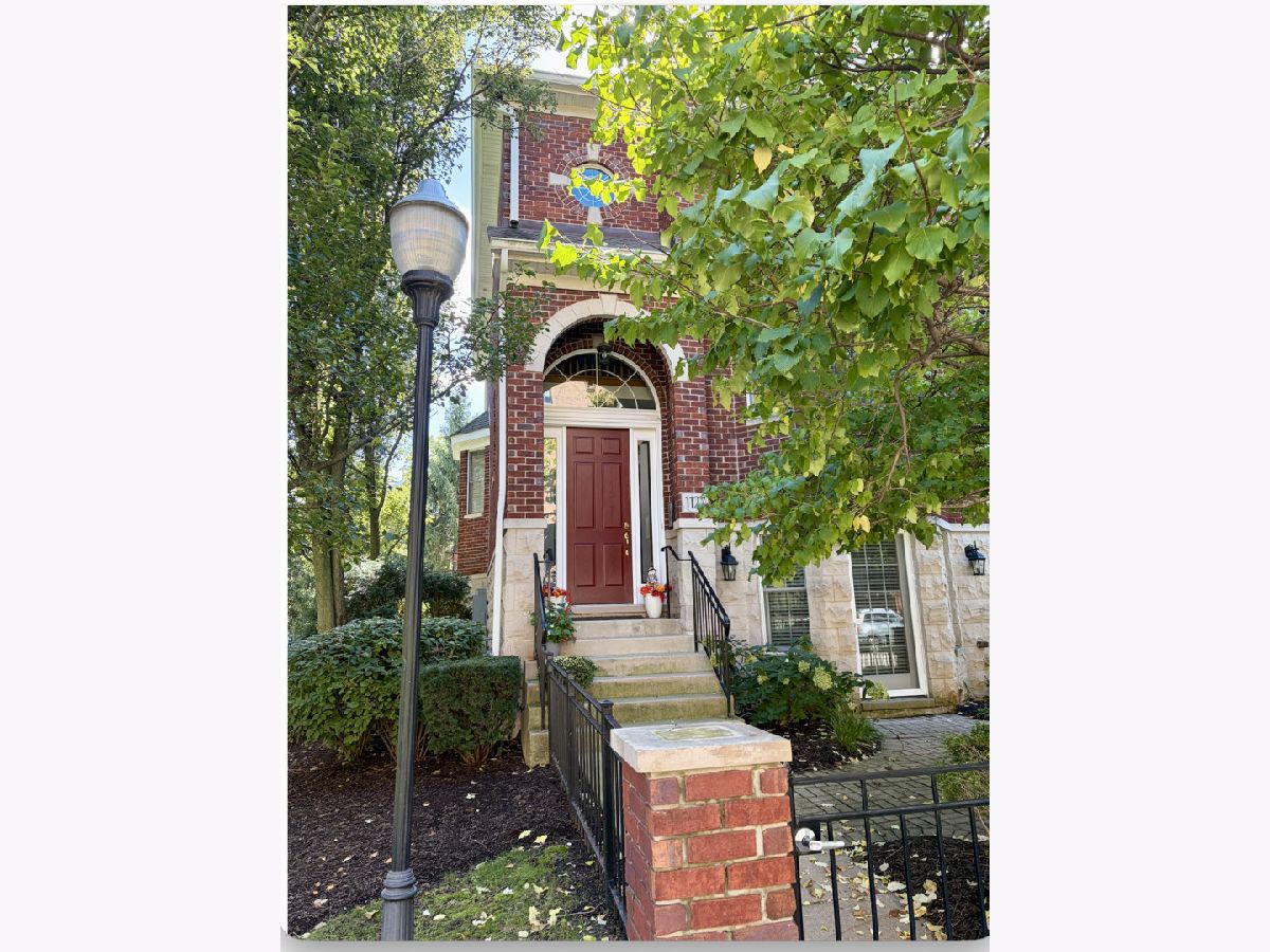  For Rent Downers Grove Illinois, 1127 Gilbert