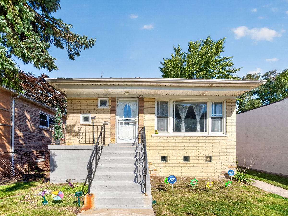  For Sale Chicago Illinois, 2046 93rd Street