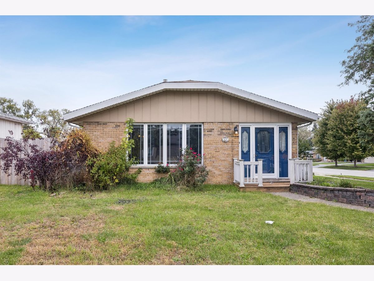  For Sale Crestwood Illinois, 5032 137th Street
