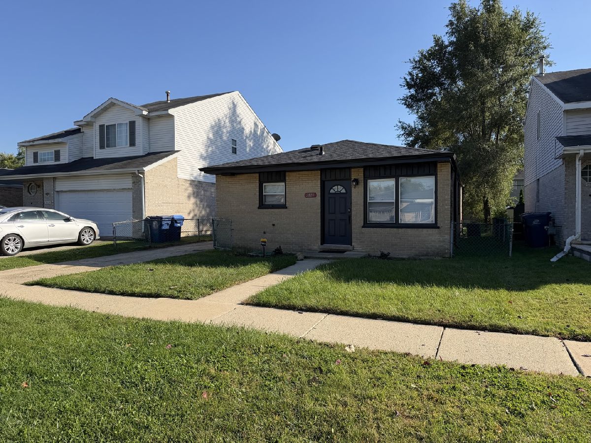  For Sale Blue Island Illinois, 2829 139th Street