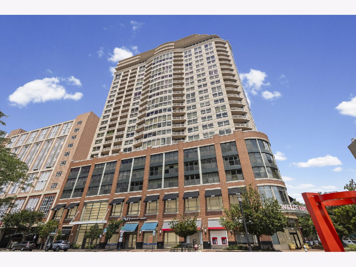 Condominiums For Rent Sherman Plaza Evanston Illinois, 807 Davis