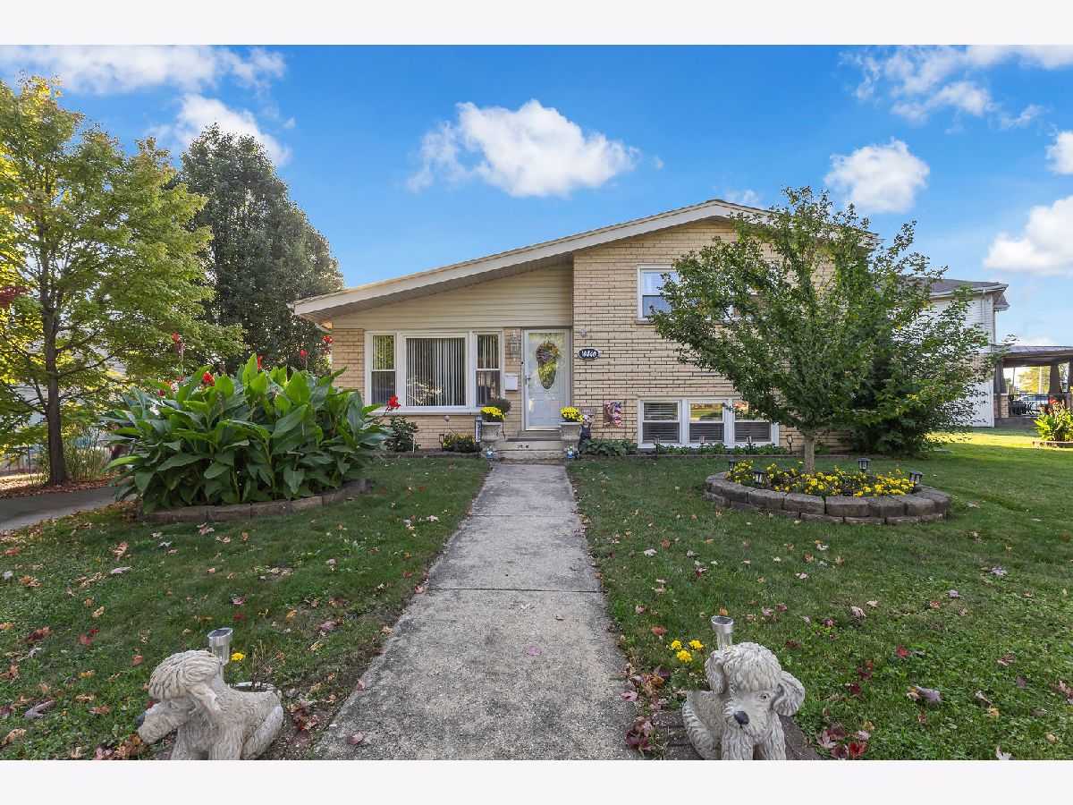  For Sale Chicago Ridge Illinois, 10440 Princess Avenue