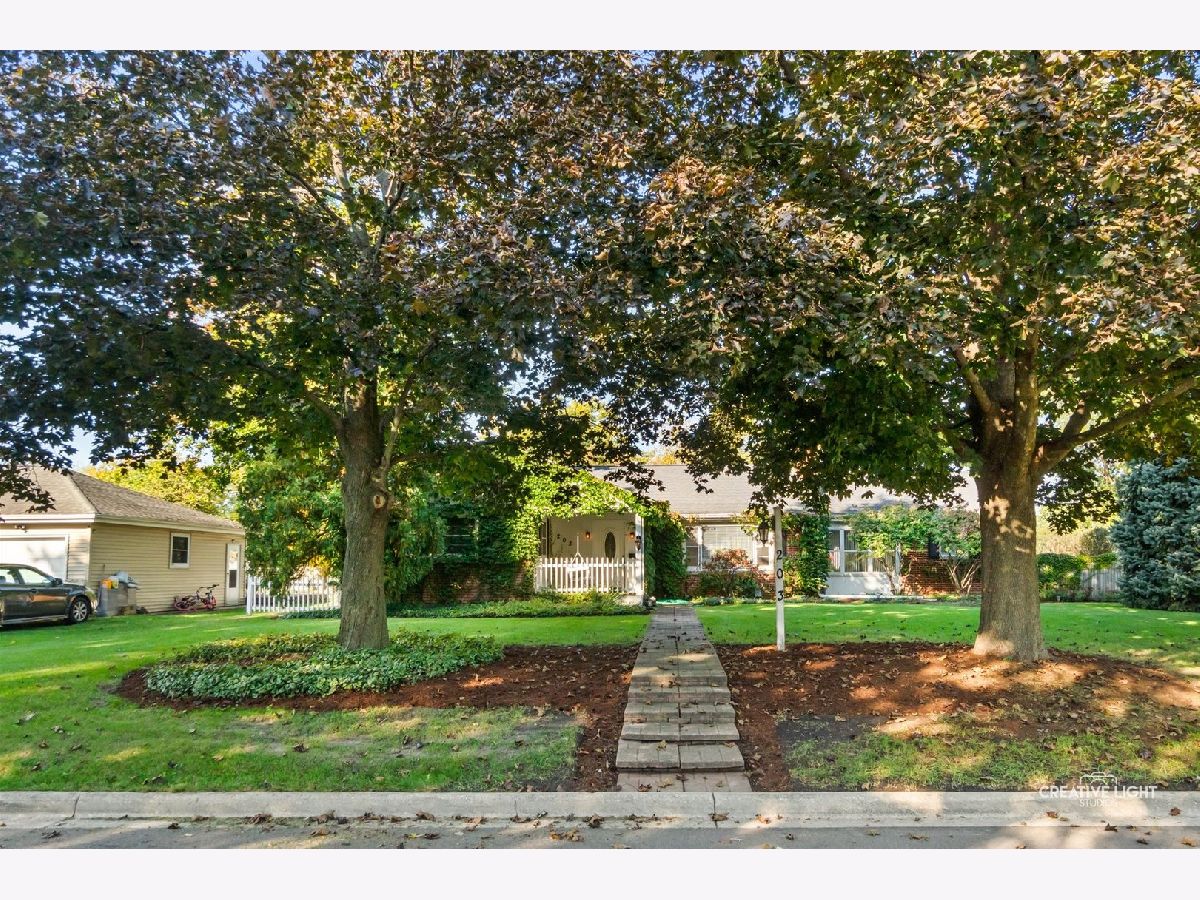  For Sale Aurora Illinois, 203 Rosedale Avenue