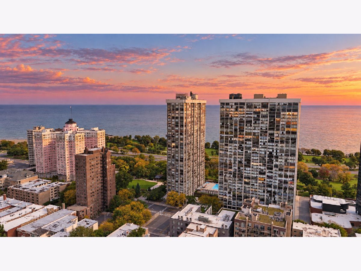  For Sale Chicago Illinois, 5455 Sheridan Road