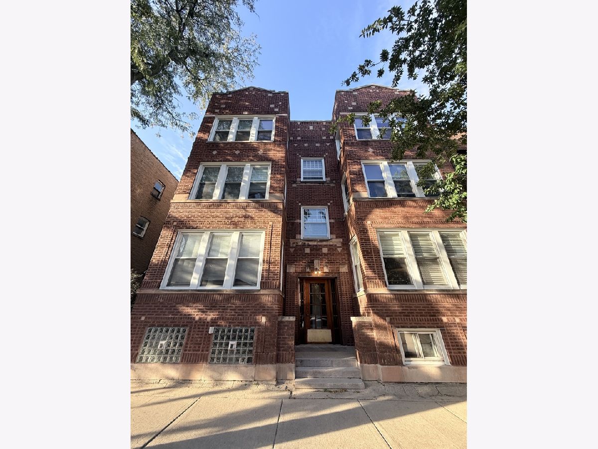  Rented Chicago Illinois, 1470 Winnemac