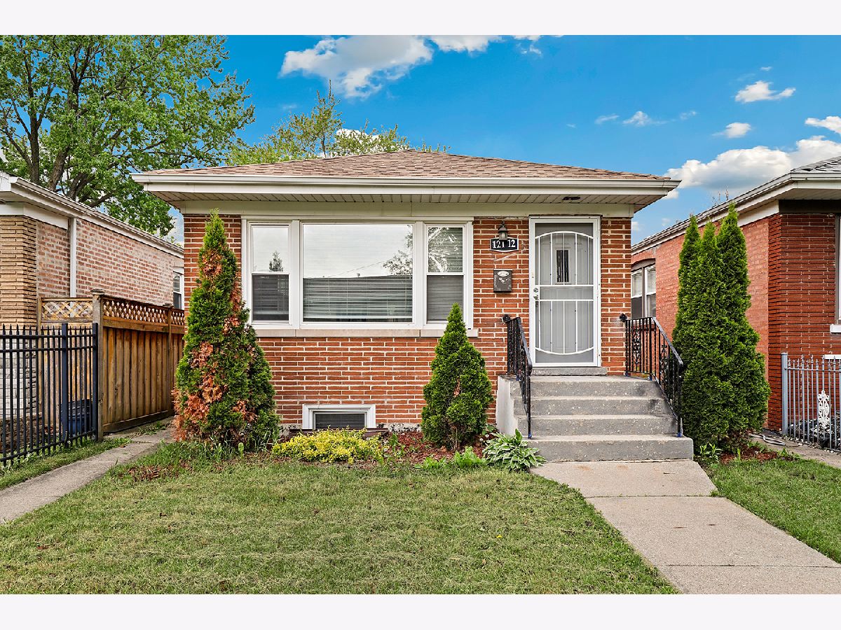  For Sale Chicago Illinois, 12112 Indiana Avenue