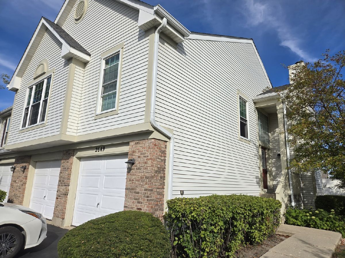 Townhomes & Condos For Rent Lost Creek Arlington Heights Illinois, 2649 Embers