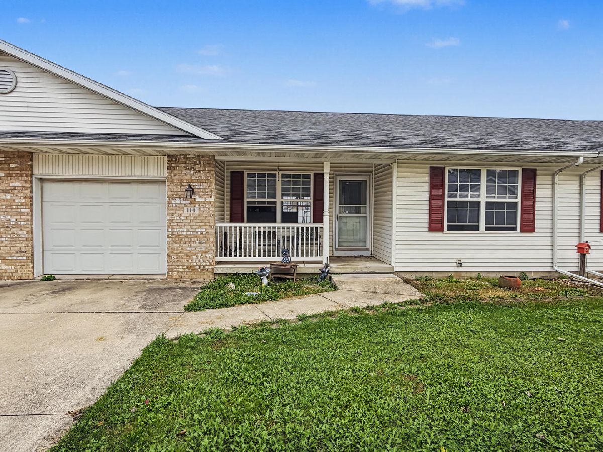  For Sale Watseka Illinois, 110 Fleming Court