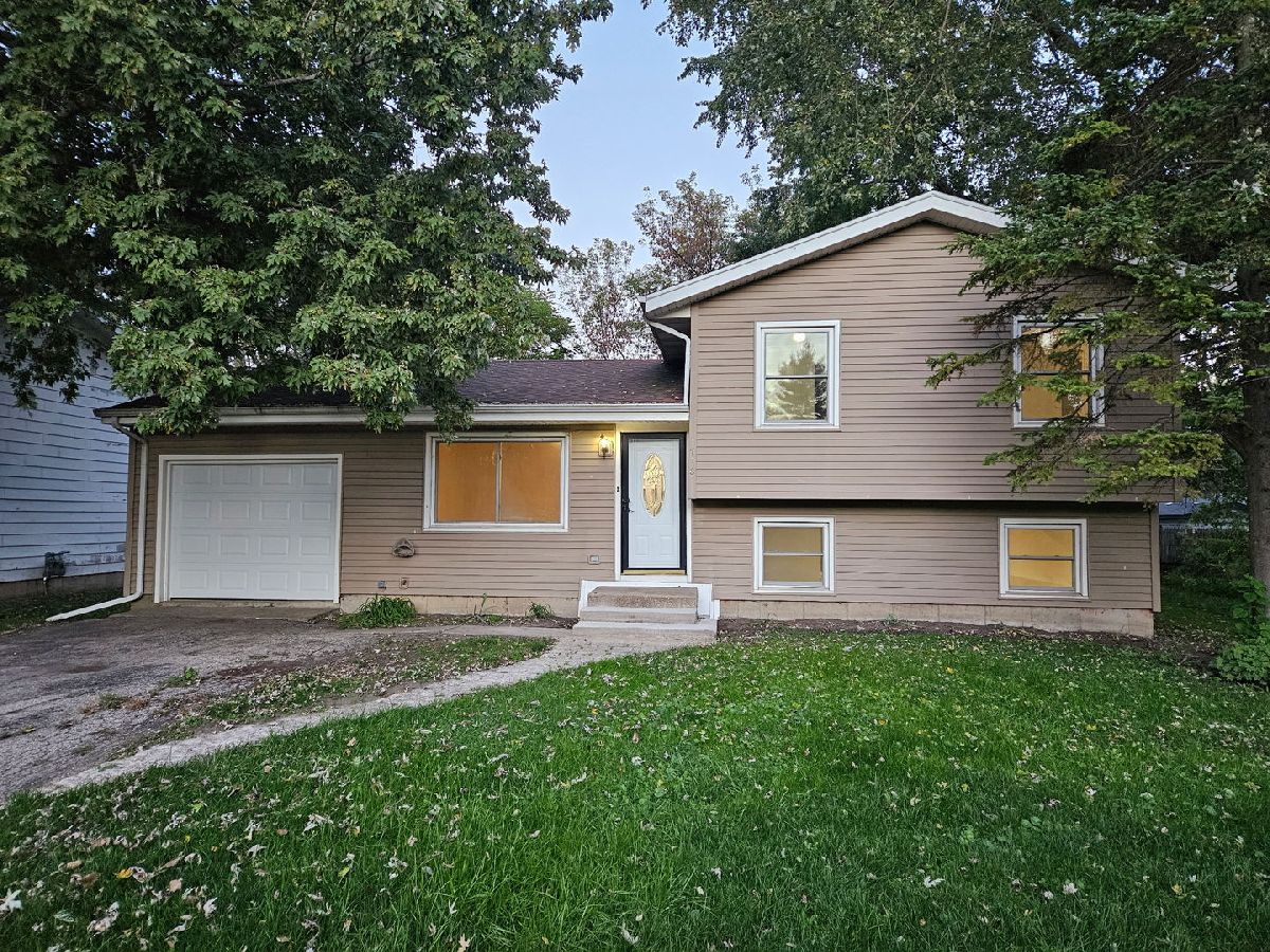  For Rent Mchenry Illinois, 1716 Parklane
