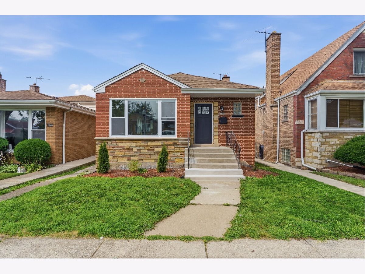  For Sale Chicago Illinois, 8820 Ridgeland Avenue