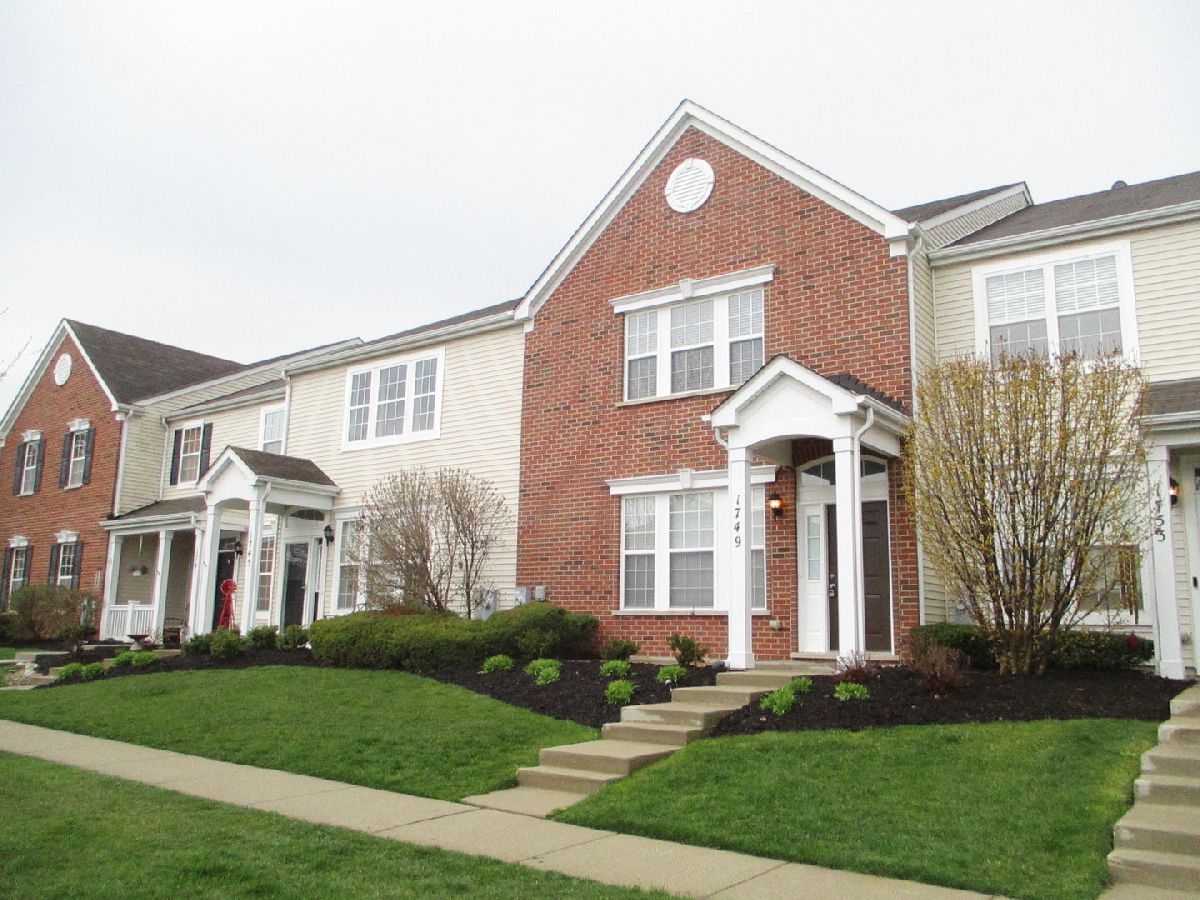  For Rent Woodstock Illinois, 1749 Woodside