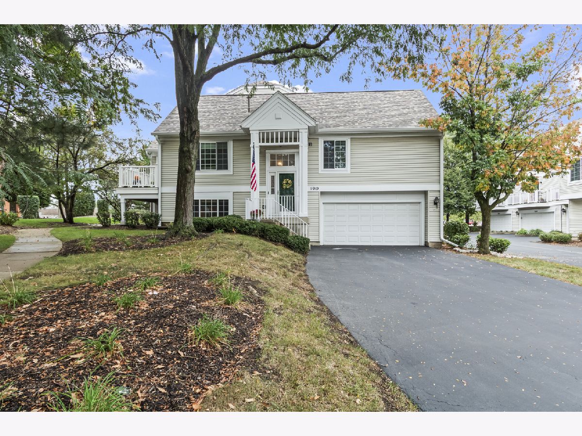  For Sale Wheeling Illinois, 190 Lucerne Court