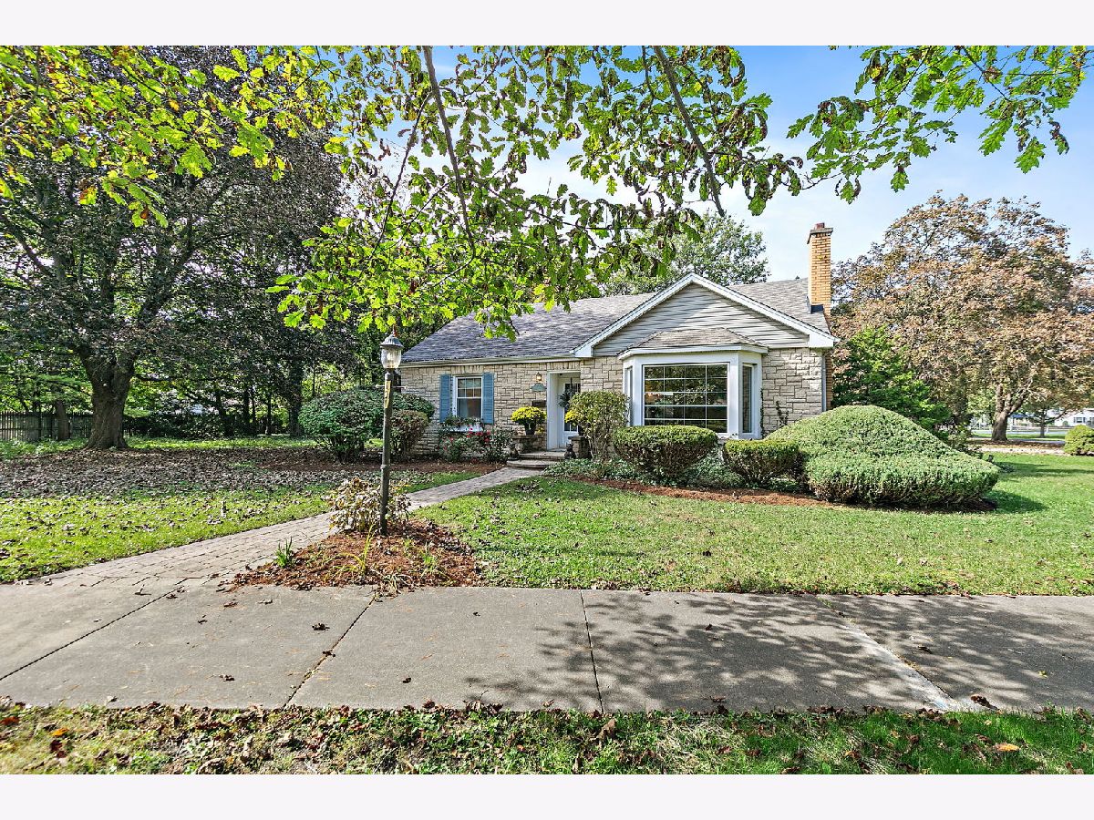  For Sale Roselle Illinois, 101 Marion Street