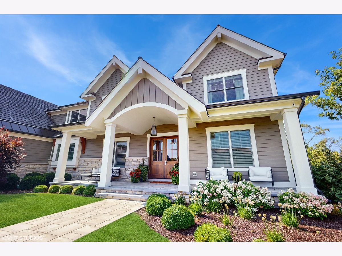  For Sale Lincolnshire Illinois, 305 Briarwood Lane