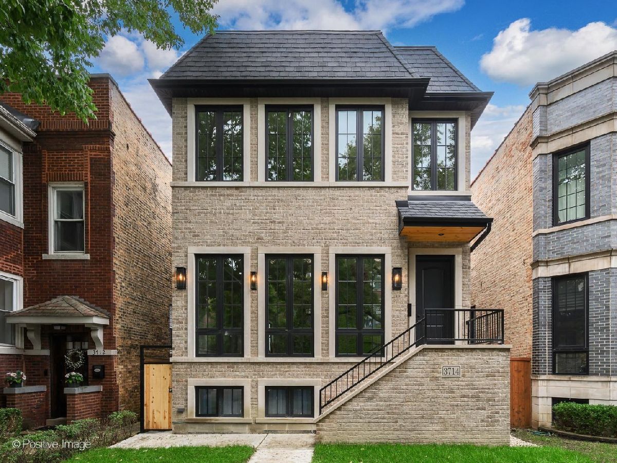  For Sale Chicago Illinois, 3714 Claremont Avenue