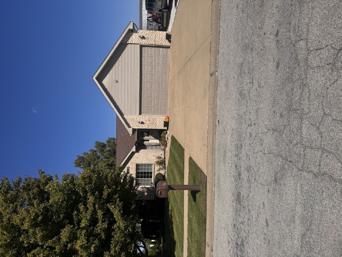  For Sale Grant Park Illinois, 307 Butler Avenue