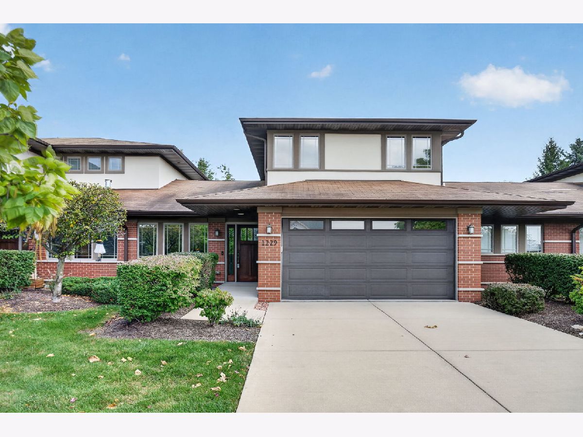 For Sale Lemont Illinois, 1229 Prairie Lane