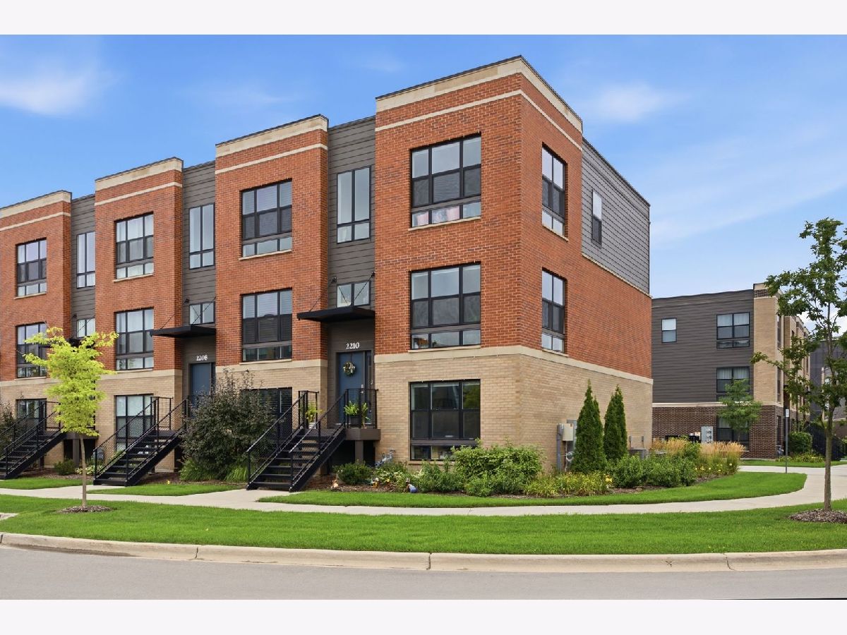  For Sale Schaumburg Illinois, 2210 Venture Drive