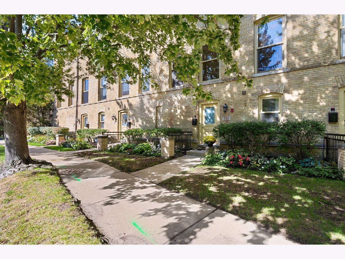  For Sale Highland Park Illinois, 155 Whistler Road
