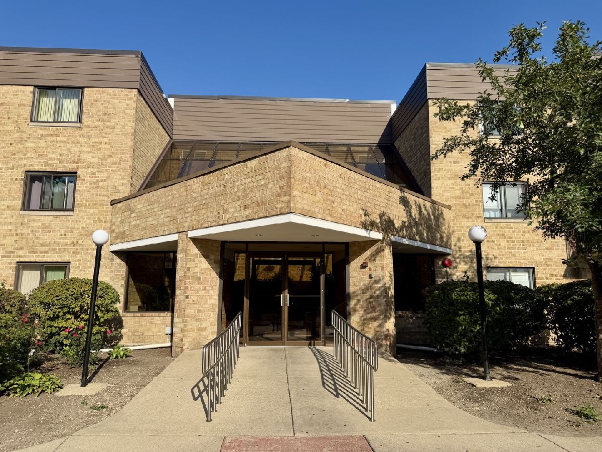  For Sale Rolling Meadows Illinois, 5600 Astor Lane