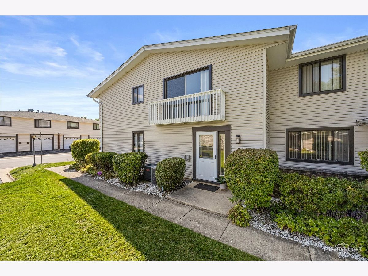  For Sale Bloomingdale Illinois, 131 Fairlane Court