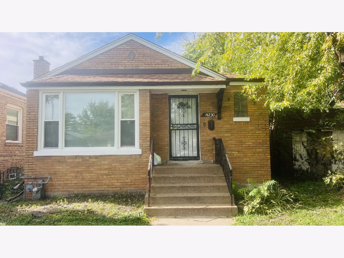  For Sale Riverdale Illinois, 14230 Wallace Avenue