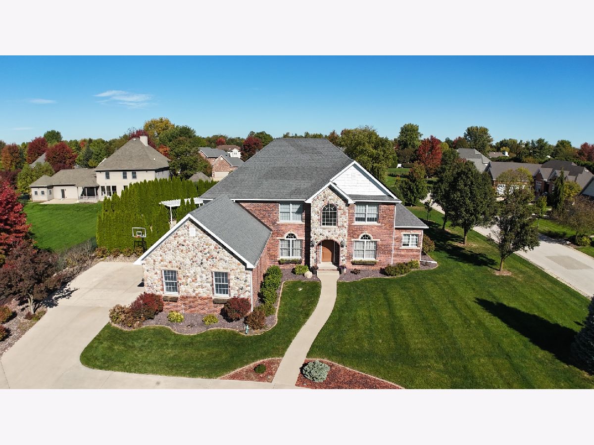  For Sale Bloomington Illinois, 1 Stonebrook Court