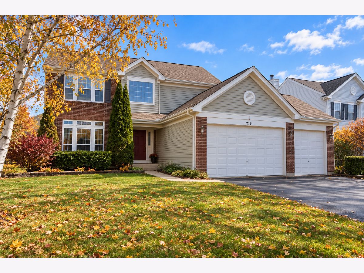  For Sale Round Lake Illinois, 219 Primrose Lane
