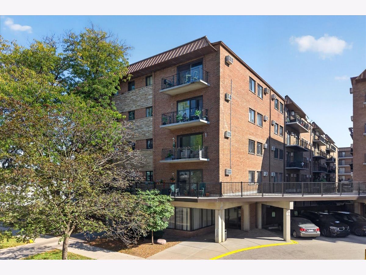  For Sale Chicago Illinois, 2333 Neva Avenue