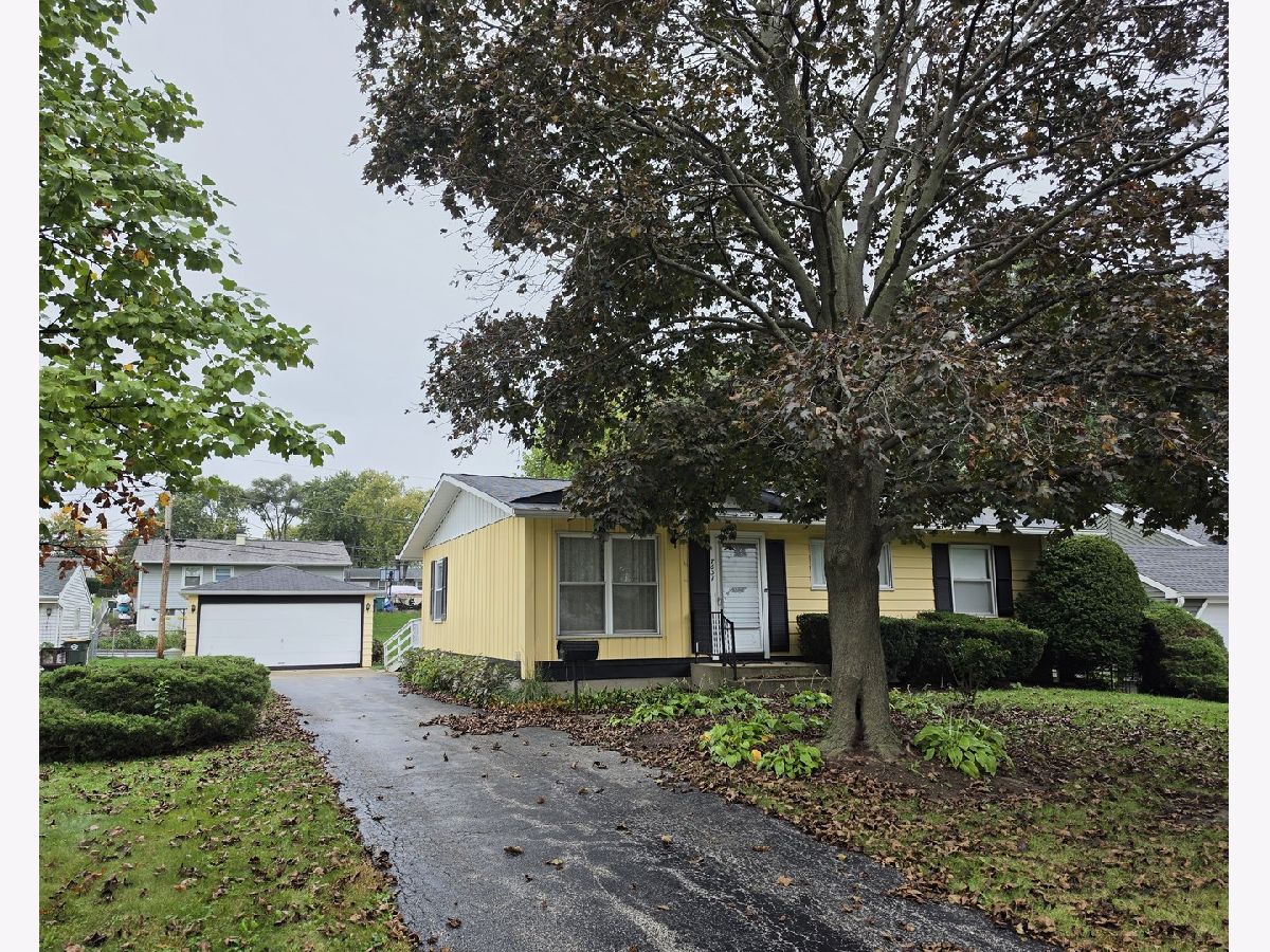 Homes For Sale Forest Edge Woodridge Illinois, 7637 Woodridge Drive
