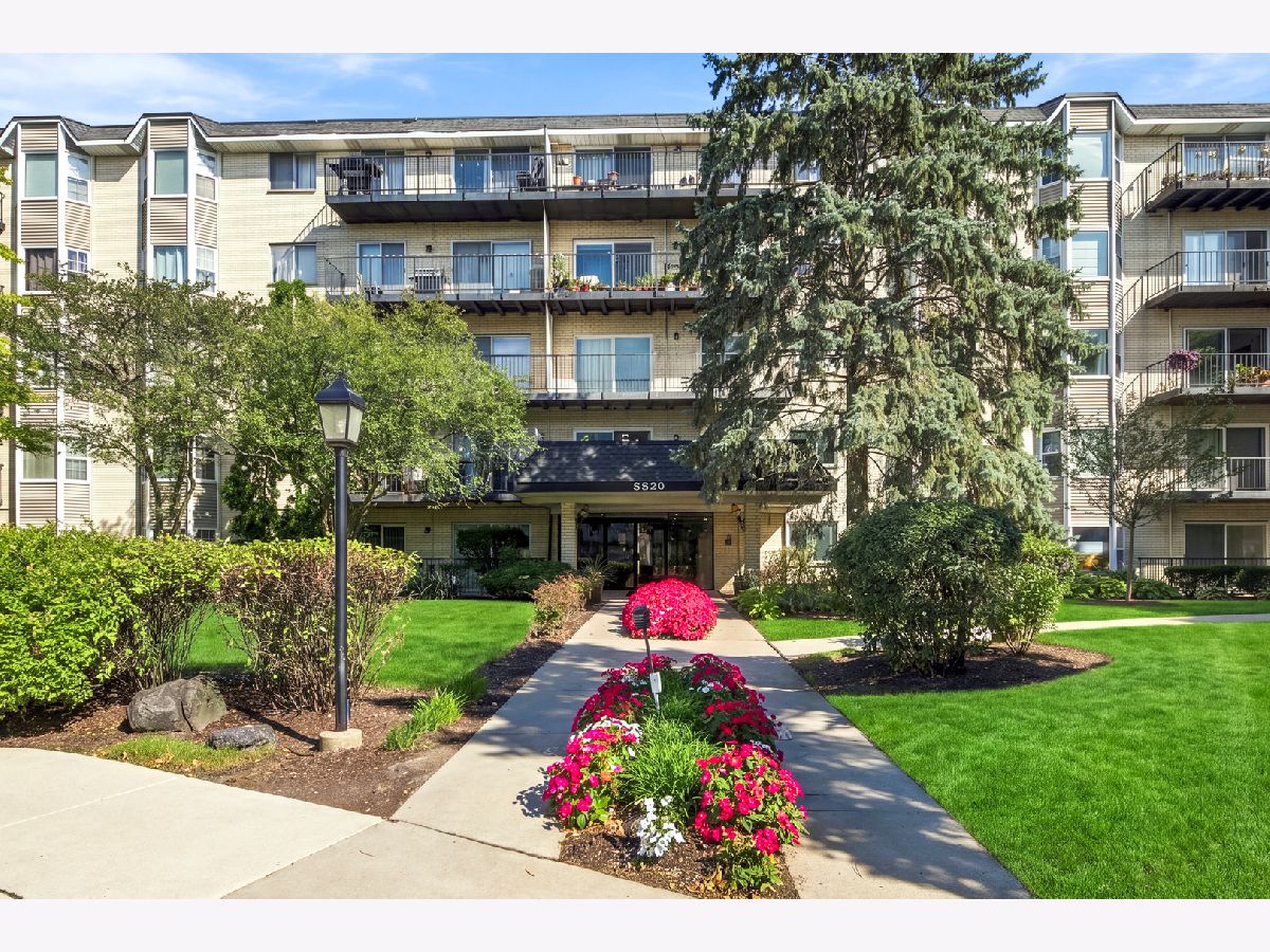  For Sale Morton Grove Illinois, 8620 Waukegan Road