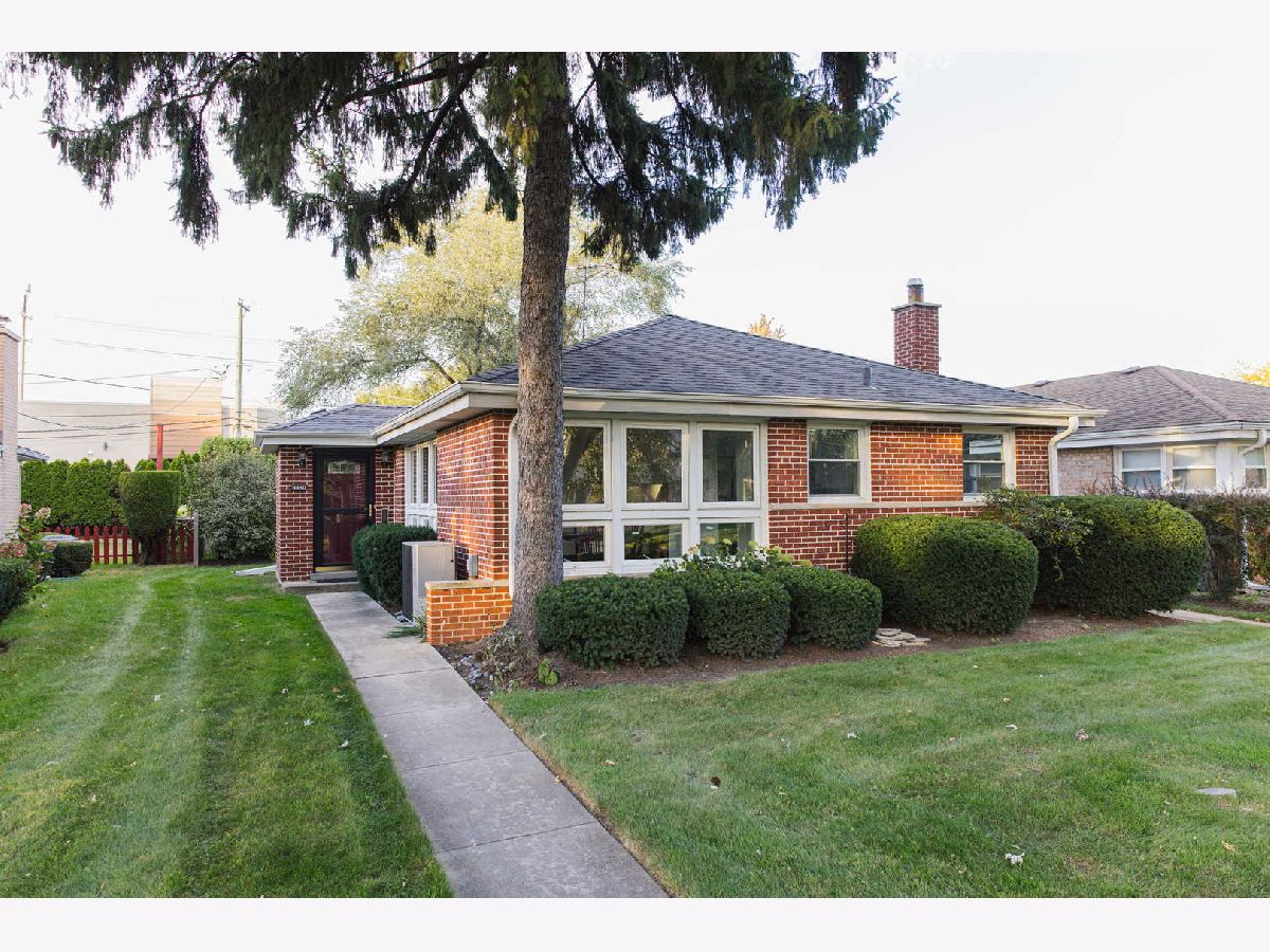  For Sale Skokie Illinois, 4440 Palma Place