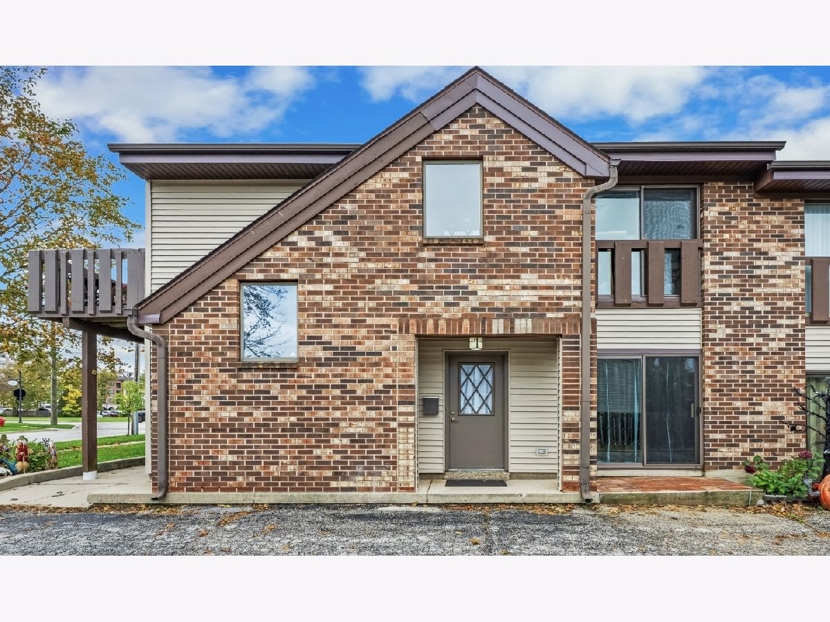  For Sale Palatine Illinois, 108 Wood Street