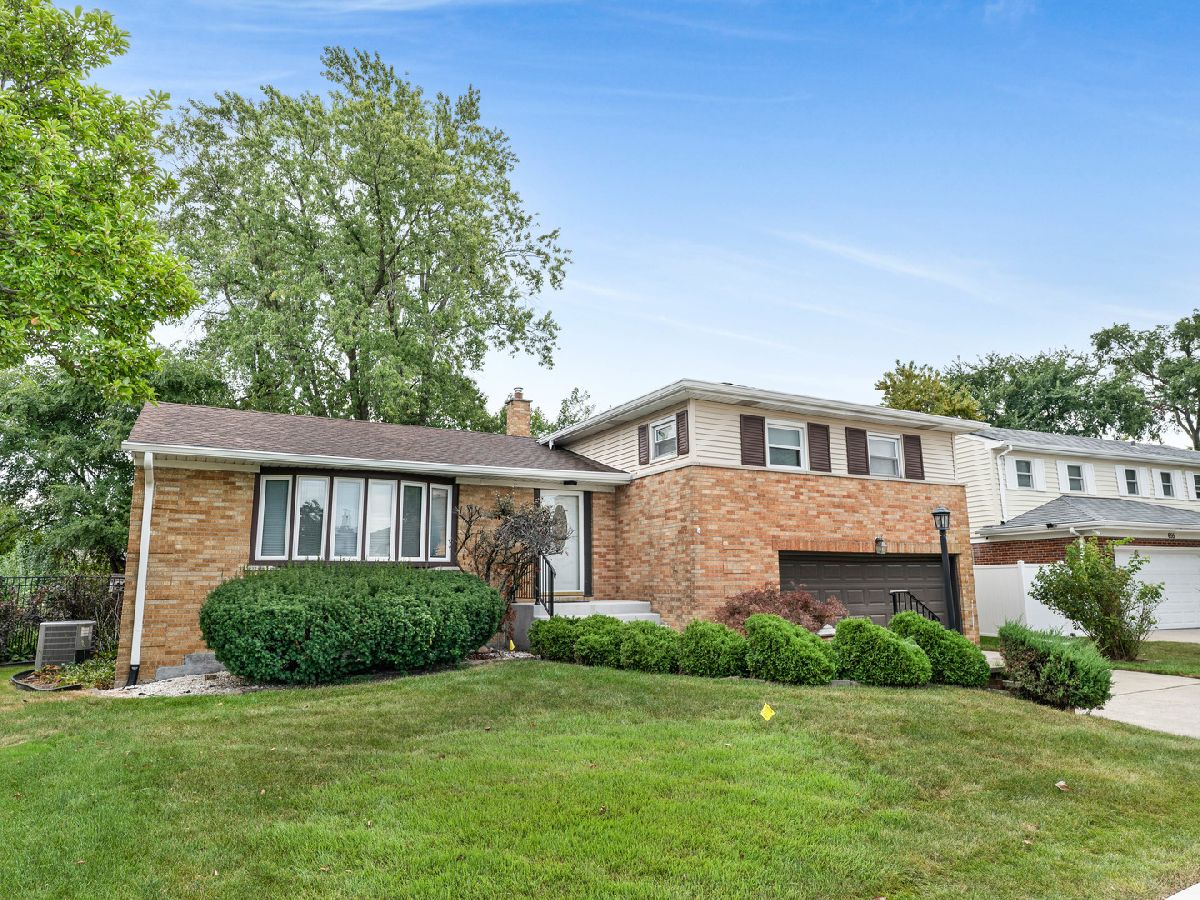  For Sale Melrose Park Illinois, 661 Winston Drive