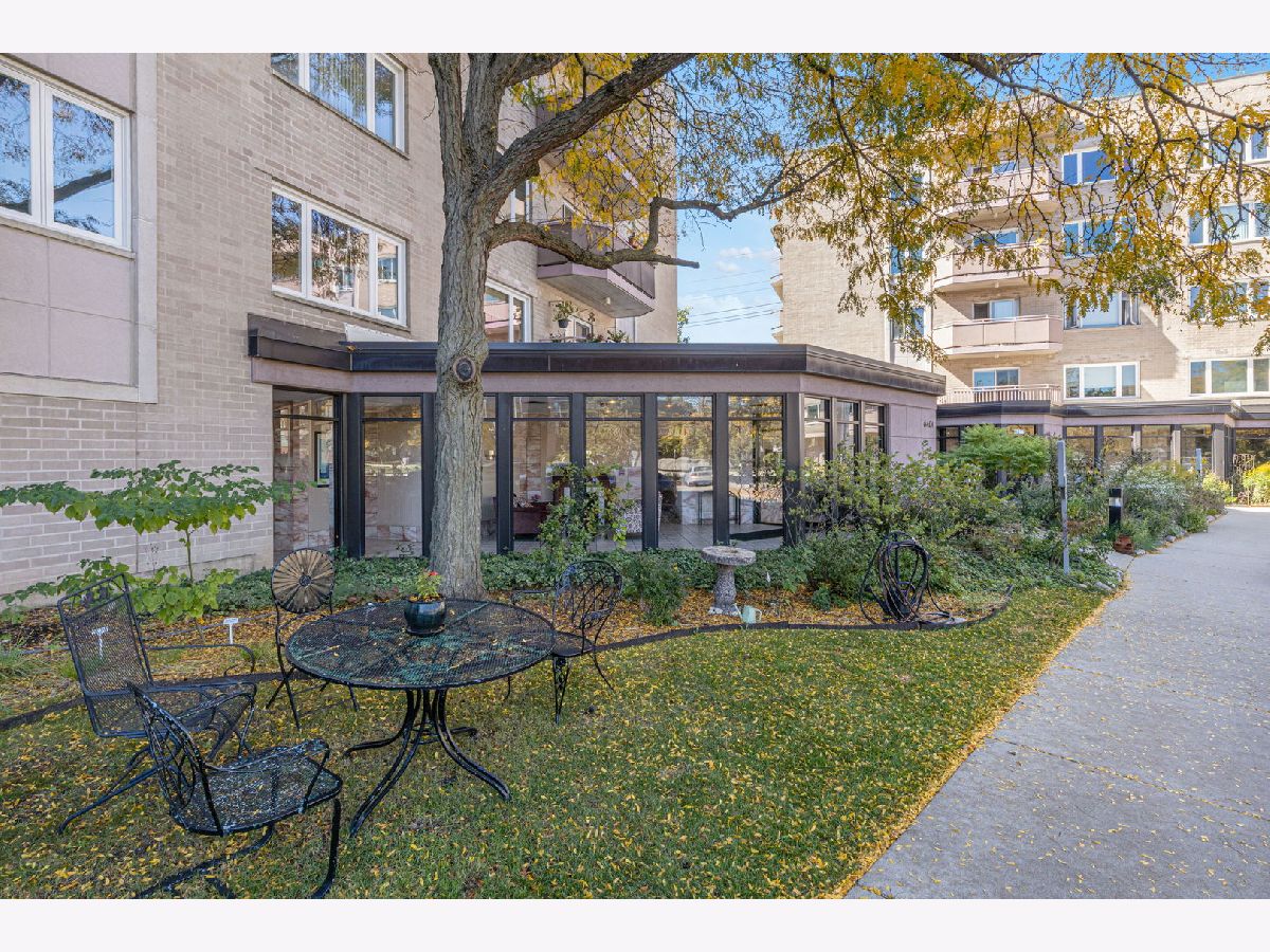  For Sale Morton Grove Illinois, 6401 Lincoln Avenue