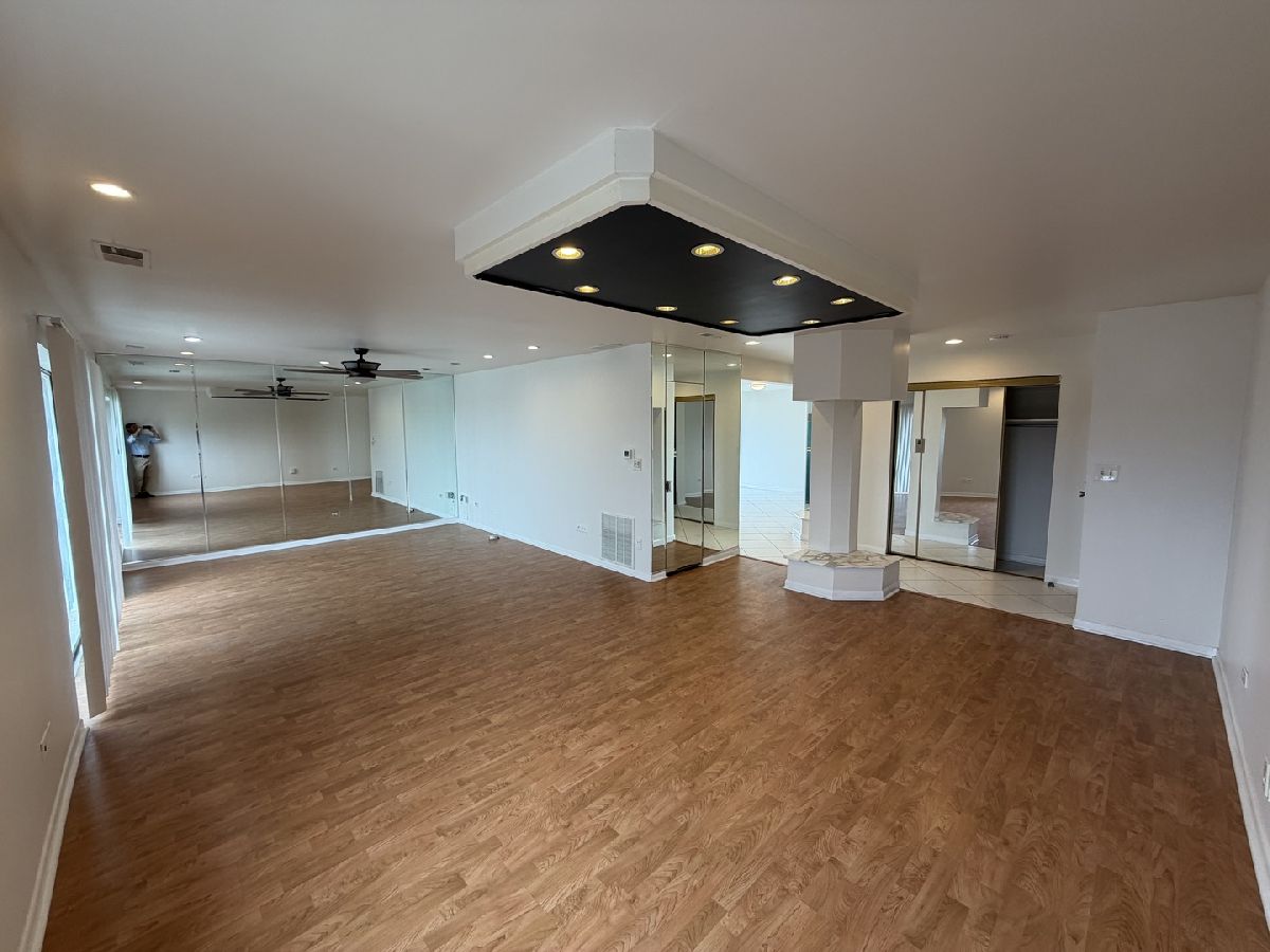  For Rent Elmwood Park Illinois, 2310 Harlem